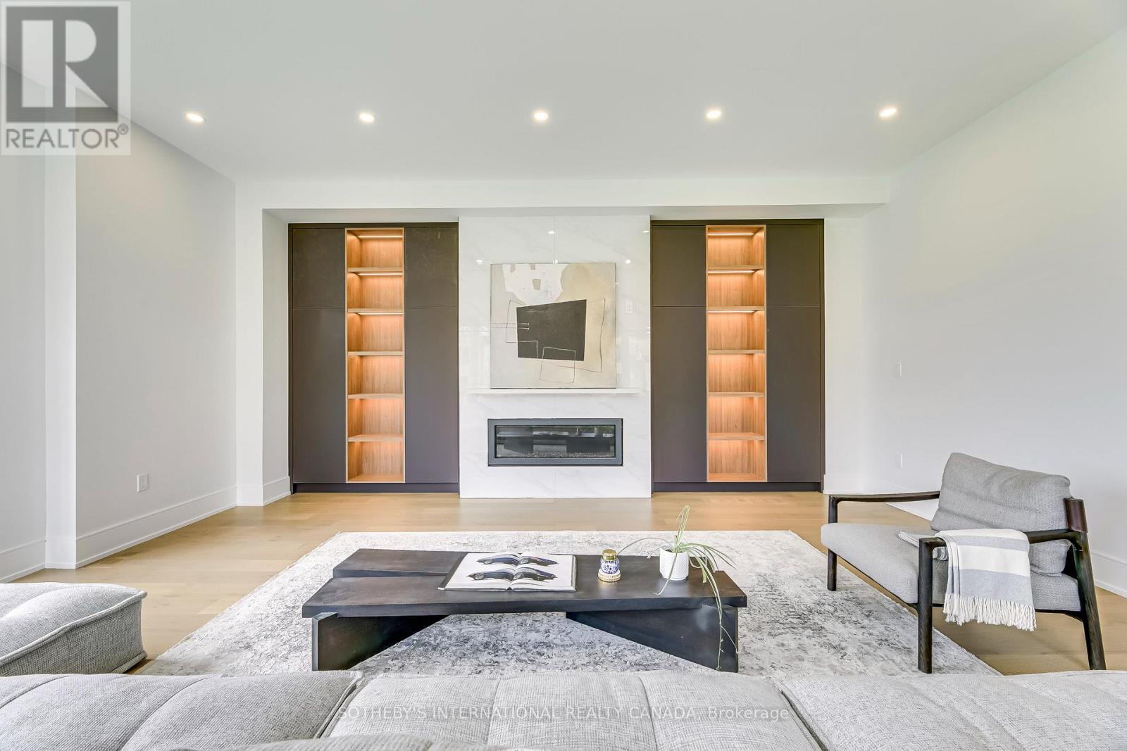 797 FIRST STREET - 7