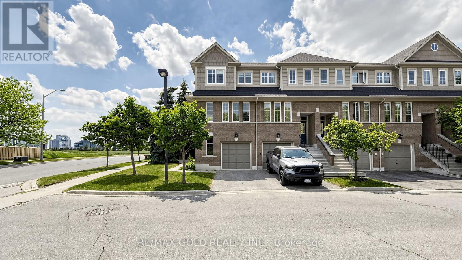 #182 4950 ALBINA WAY - 1