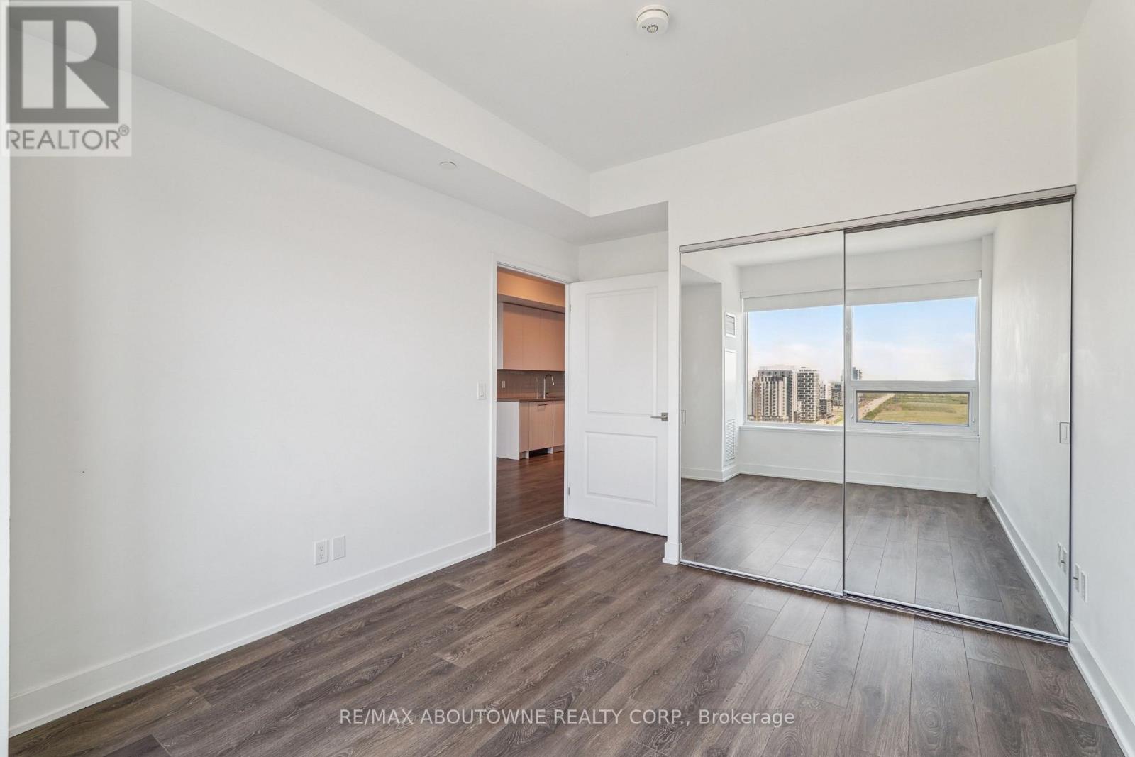 #1605 297 OAK WALK DRIVE - 15
