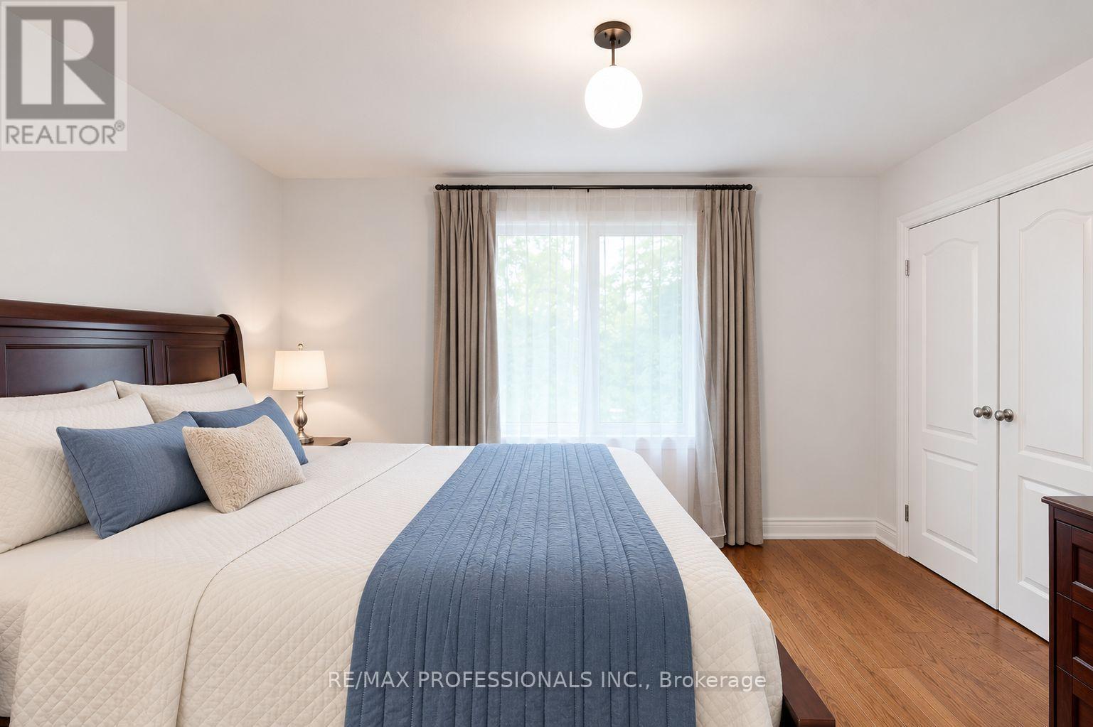 17 BARWELL CRESCENT - 10
