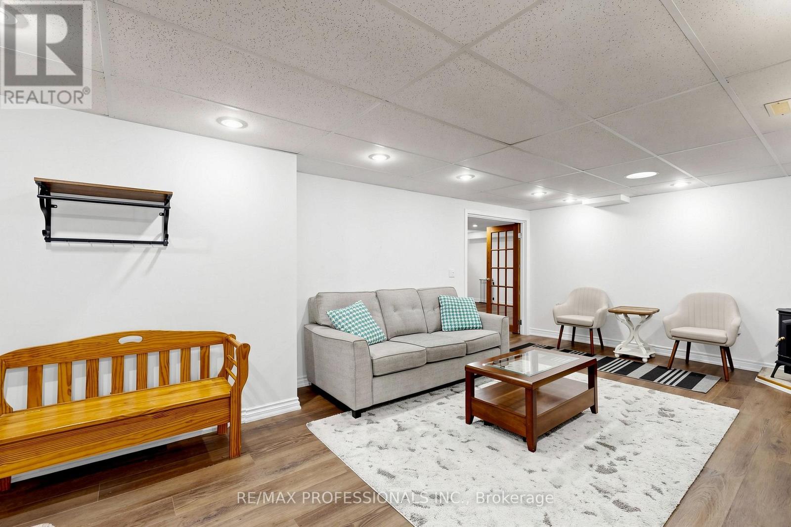 17 BARWELL CRESCENT - 20