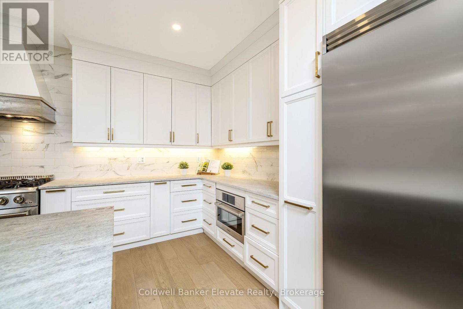 244 BELL STREET - Image 12