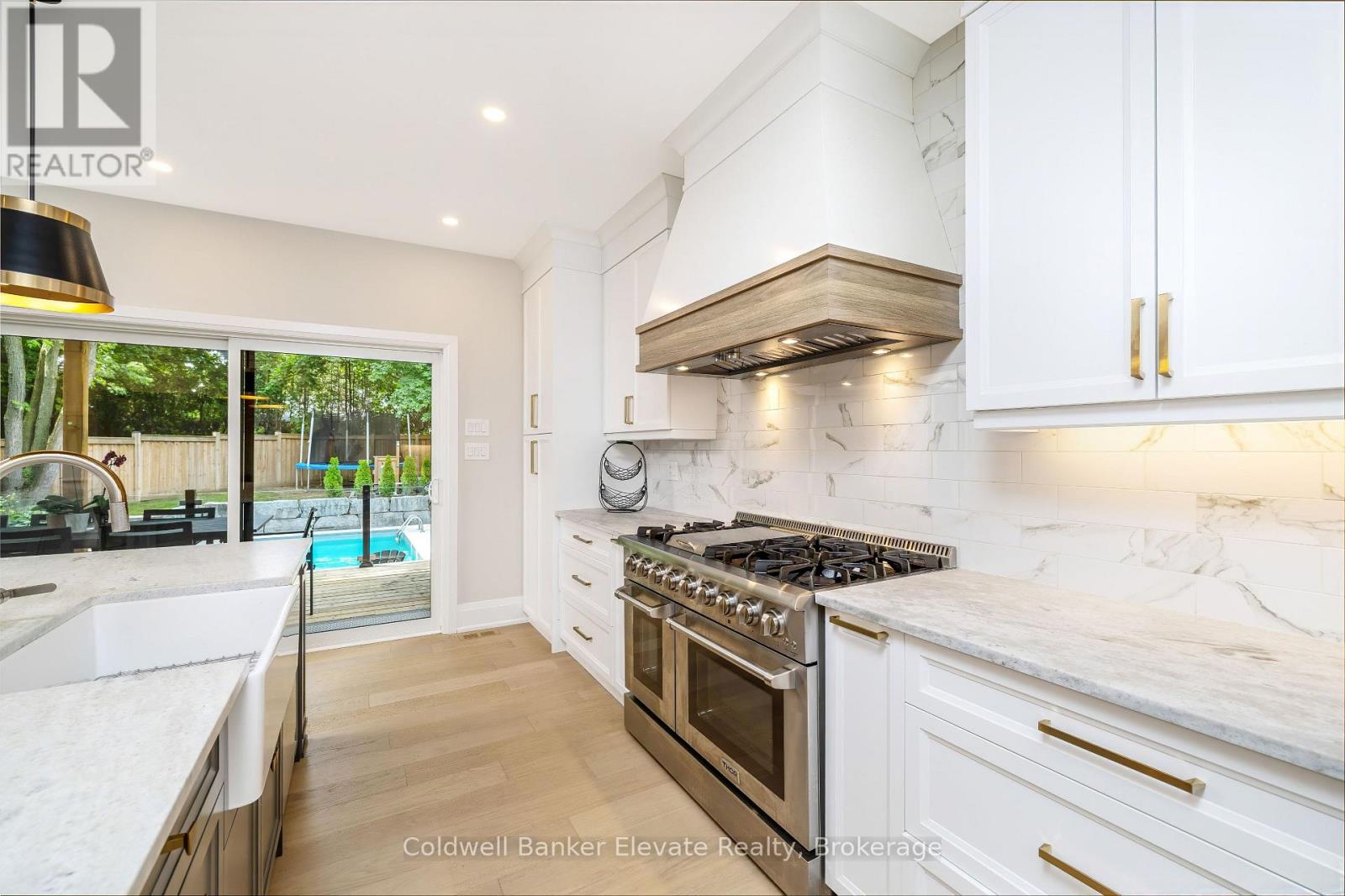 244 BELL STREET - Image 14
