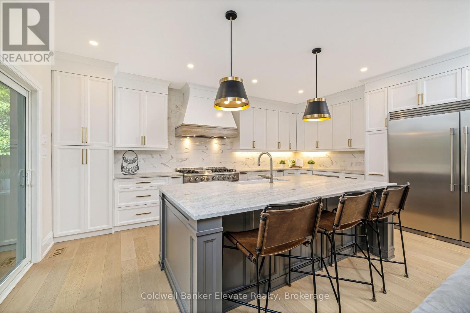 244 BELL STREET - Image 17