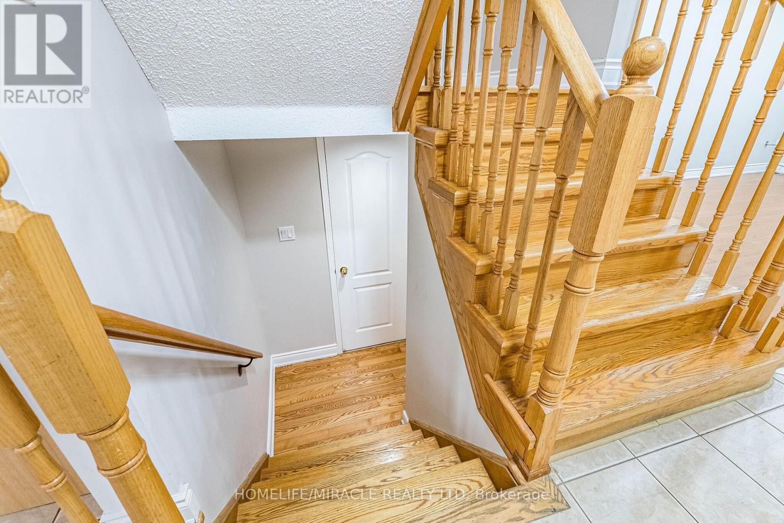 363 VAN KIRK DRIVE - 23