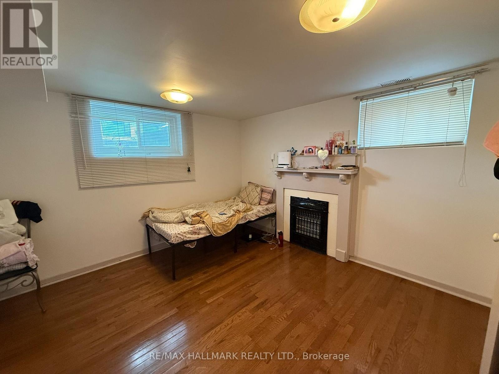 9 MACLEOD STREET - 20