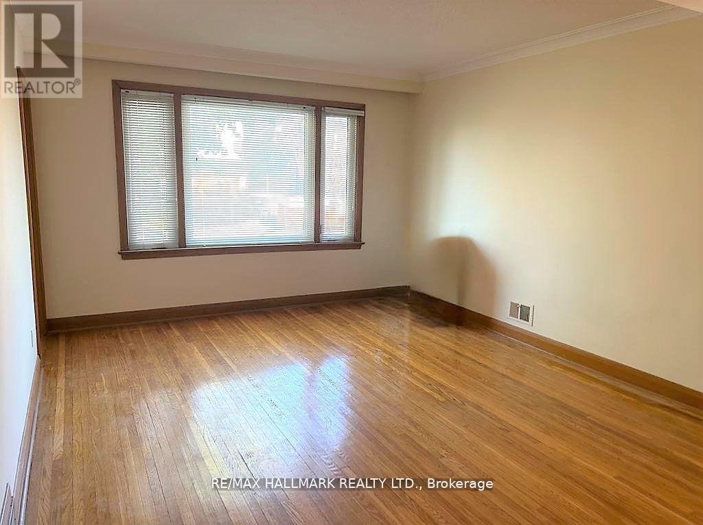 9 MACLEOD STREET - 9