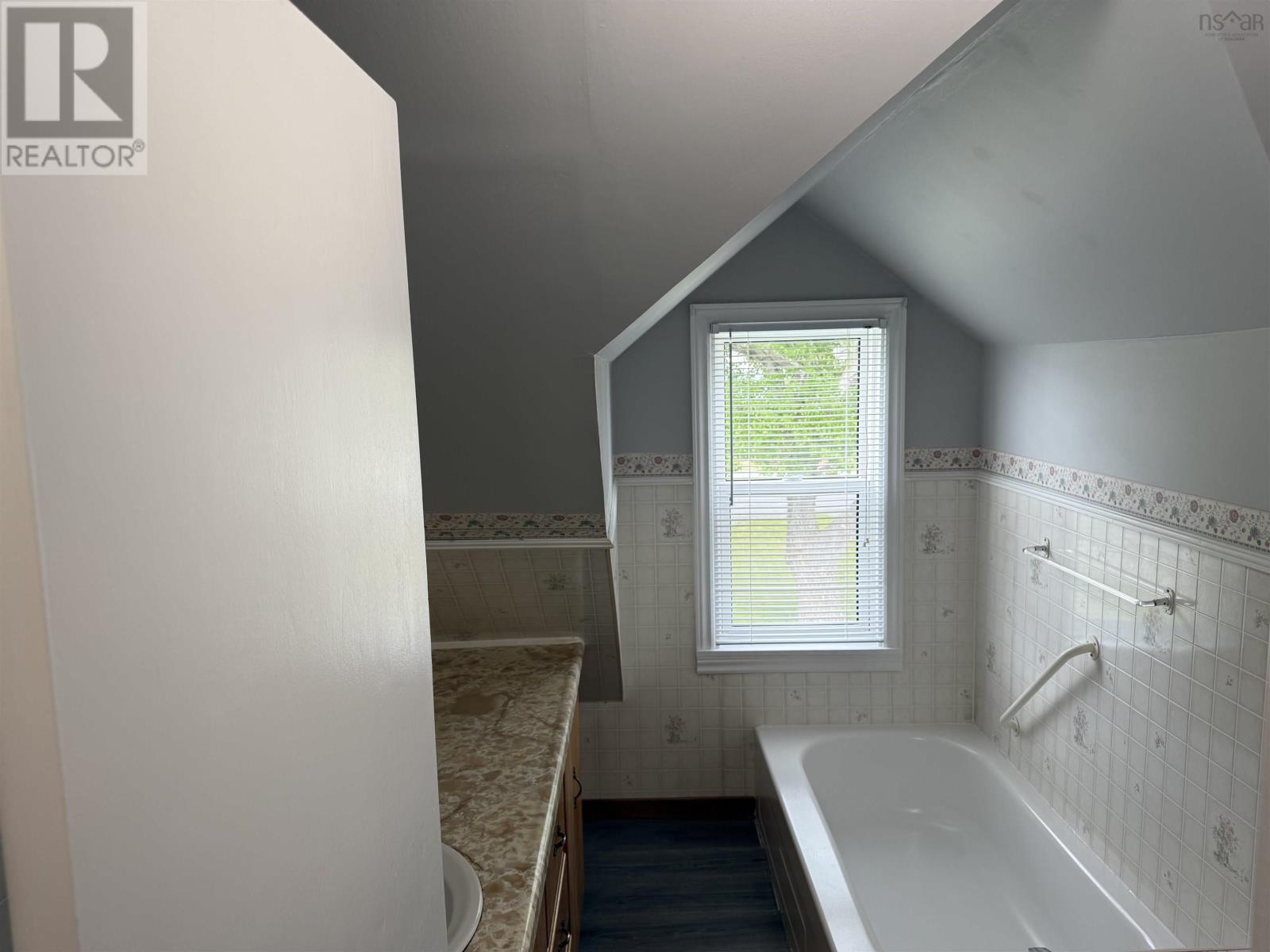 3515 Bay Avenue - 32