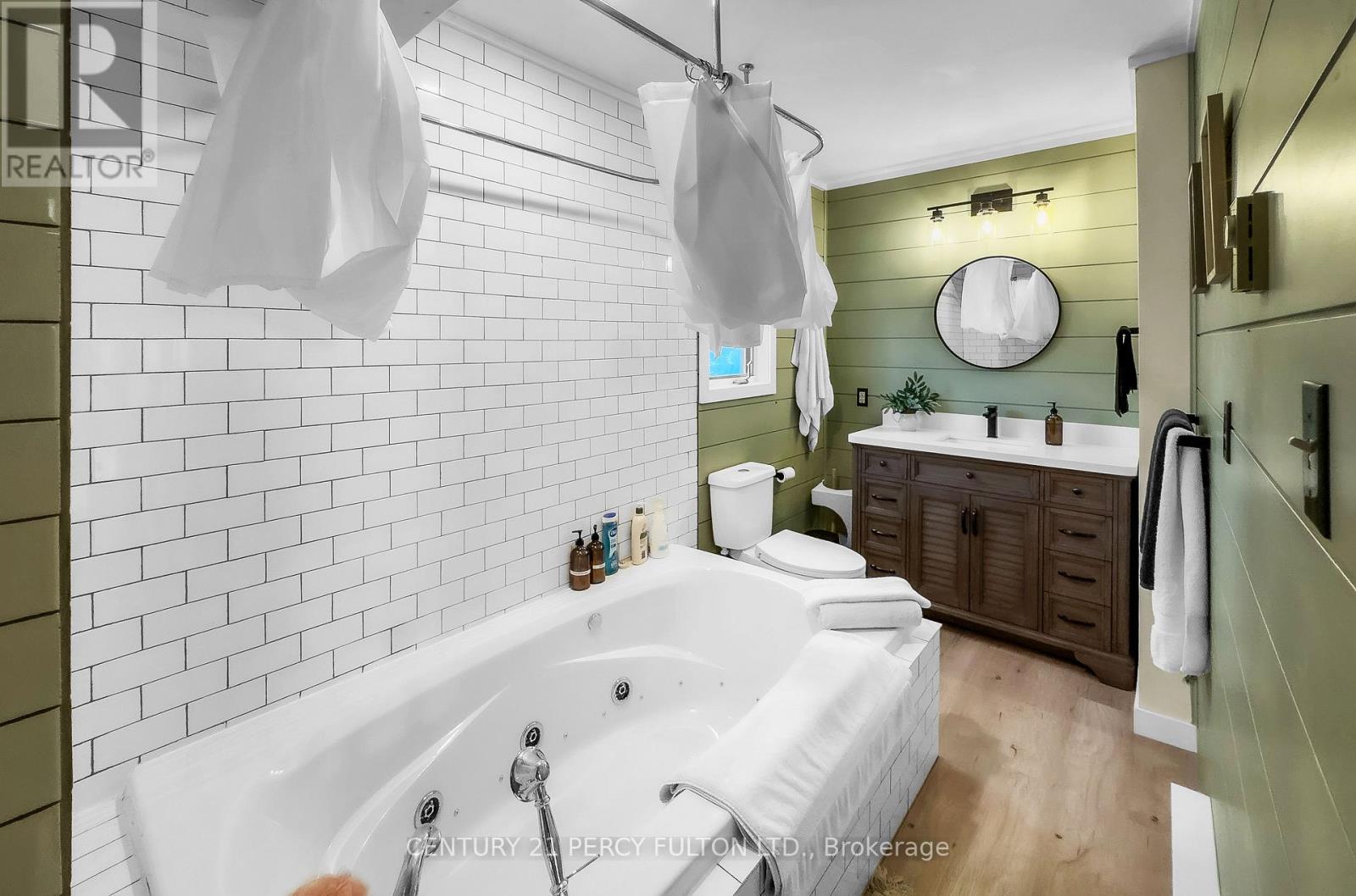79 BROOK ROAD - 33