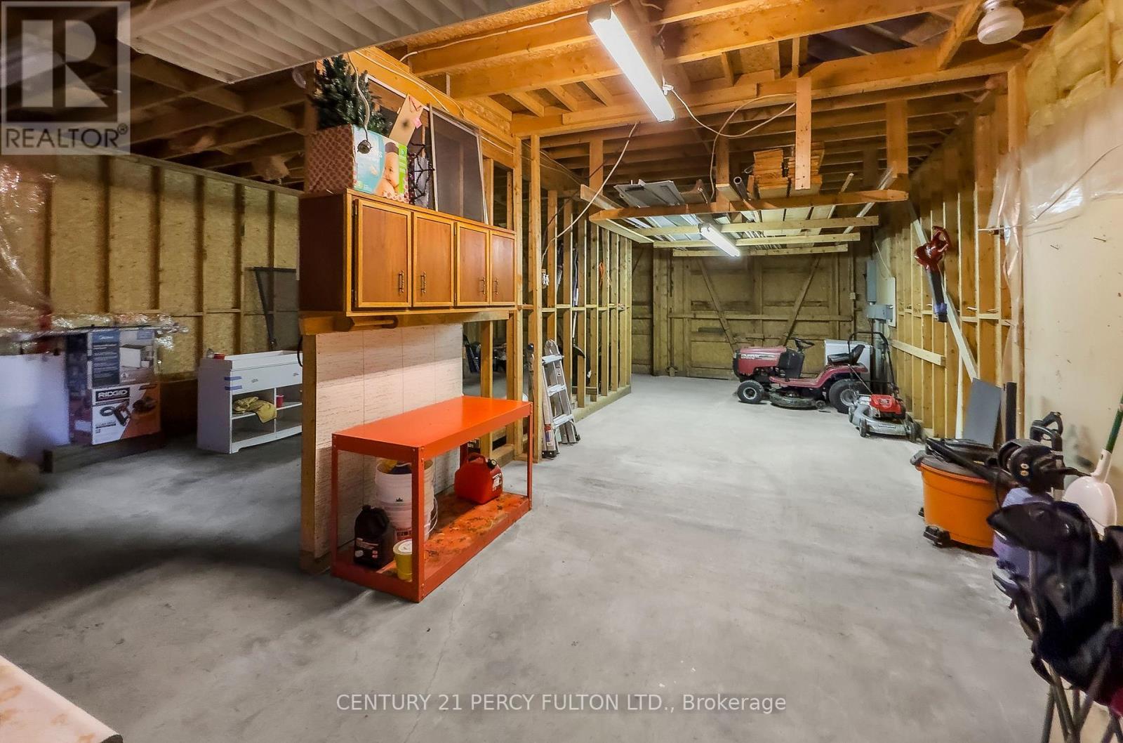 79 BROOK ROAD - 44