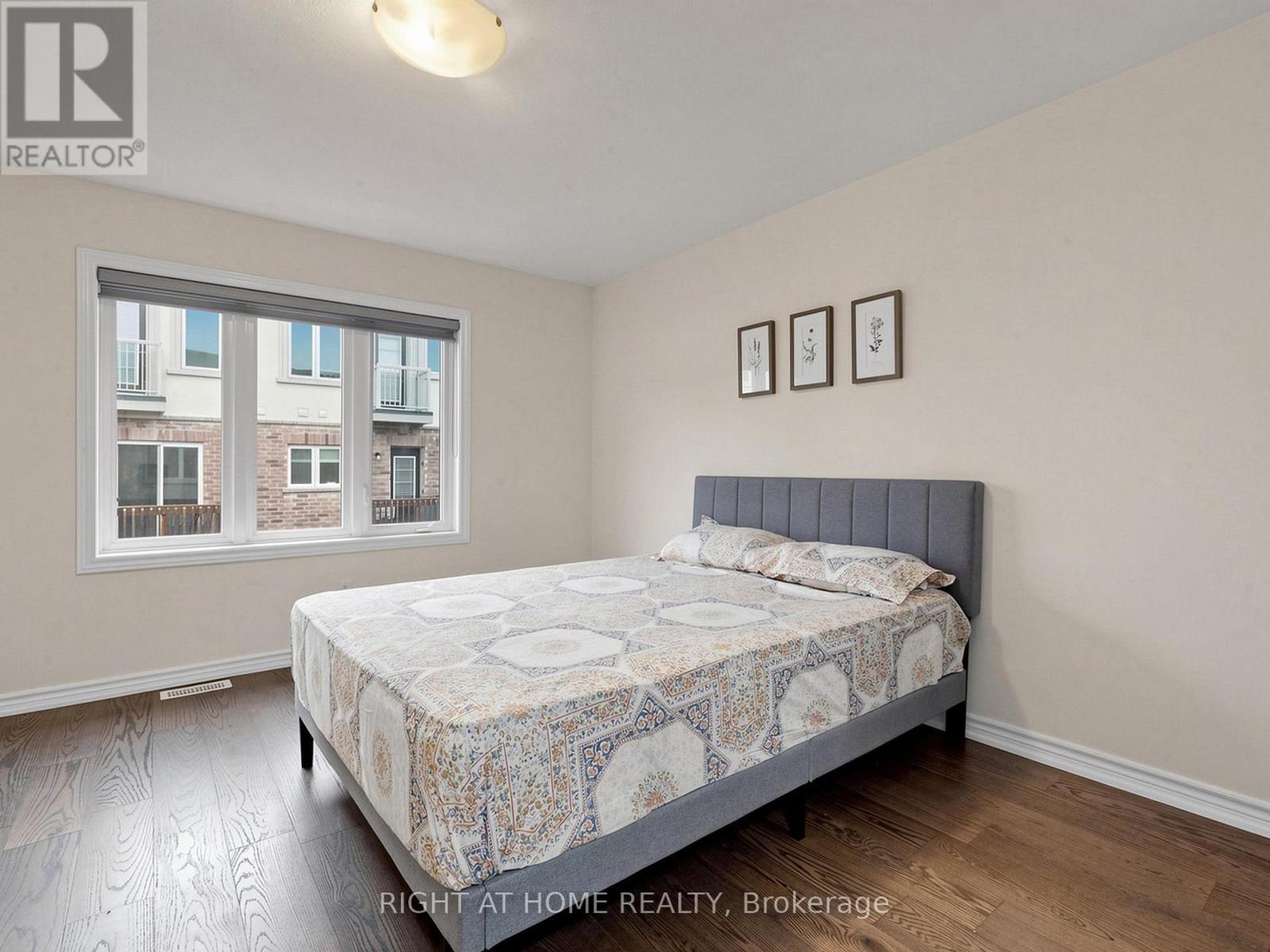 124 MOSAIC DRIVE - 18