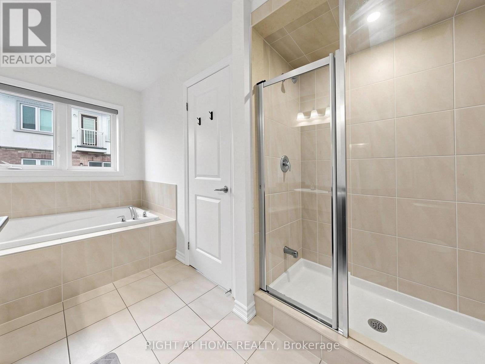 124 MOSAIC DRIVE - 23