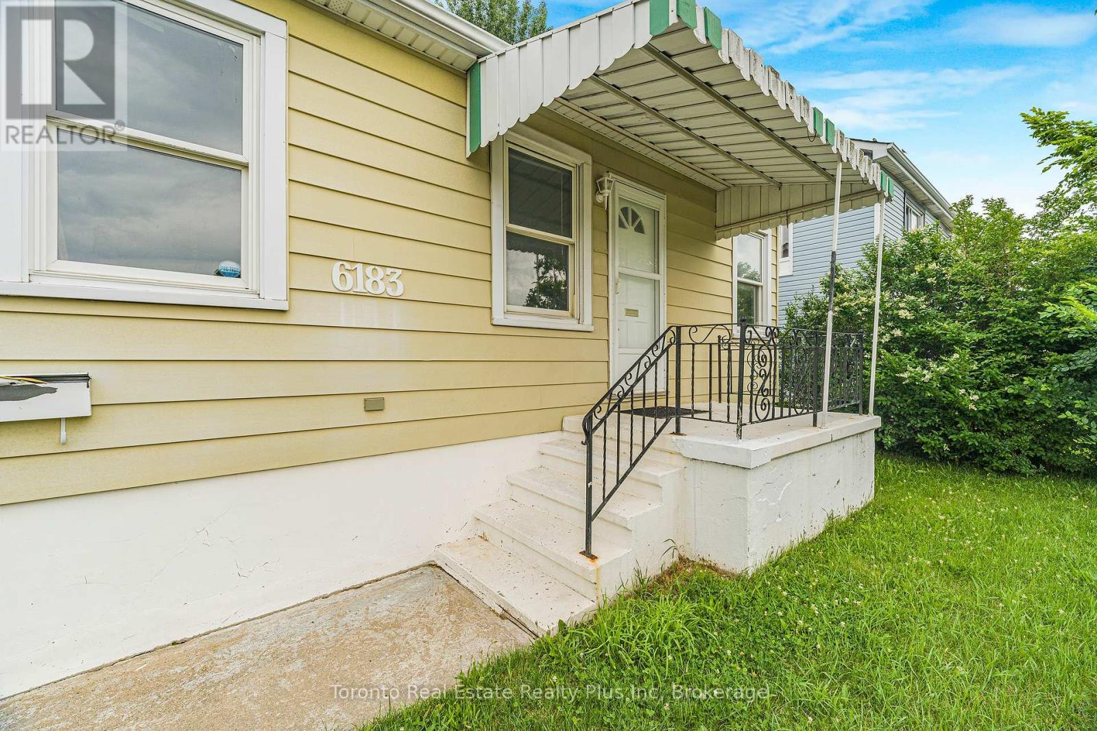 6183 SKINNER STREET - 2