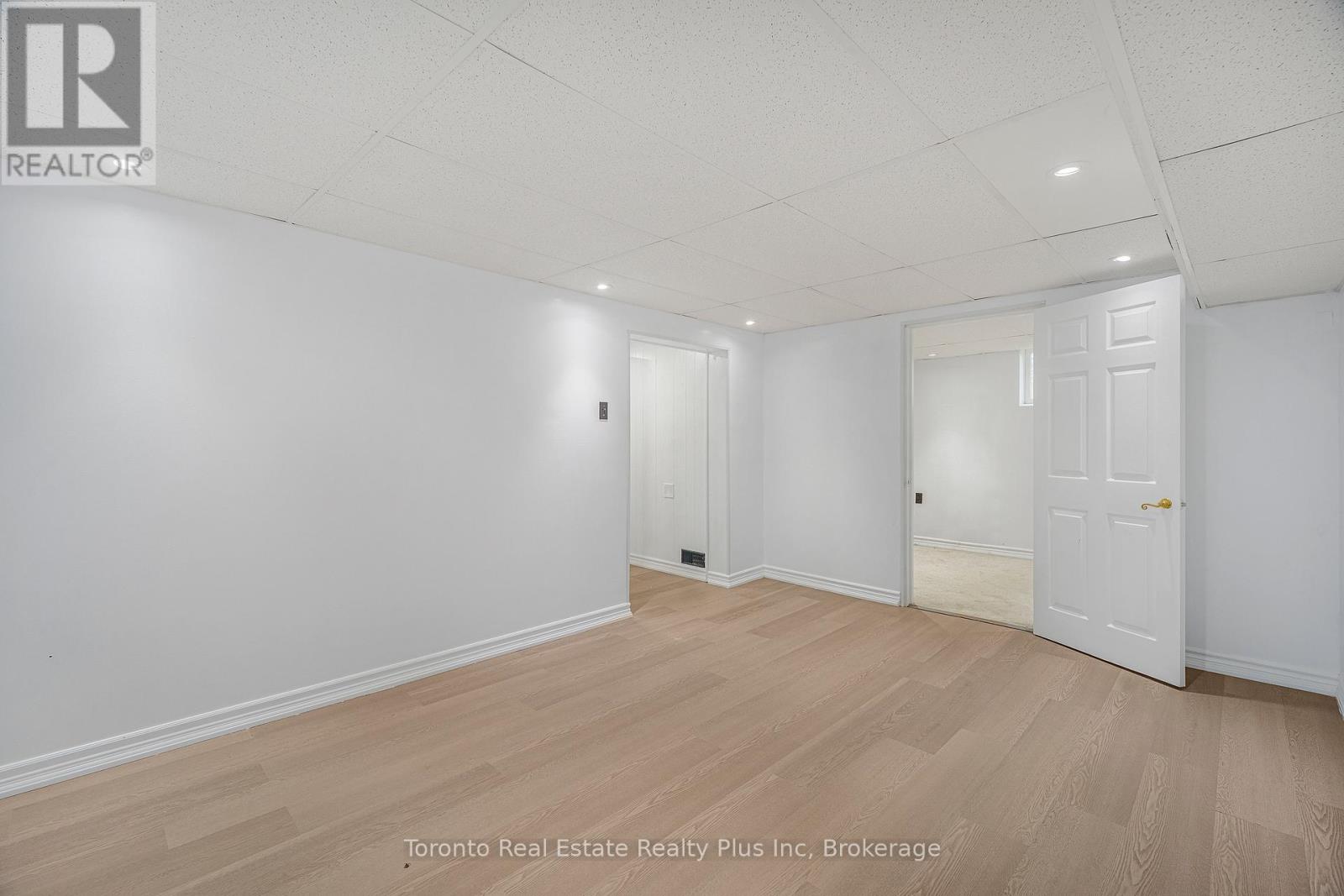 6183 SKINNER STREET - 20