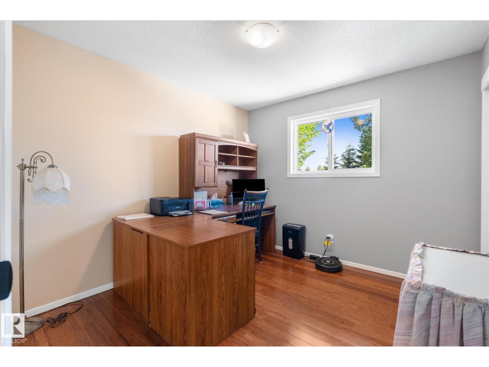 38 Woodbend CR — photo 27