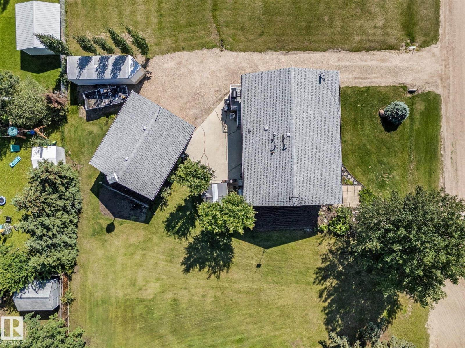 38 Woodbend CR — photo 6