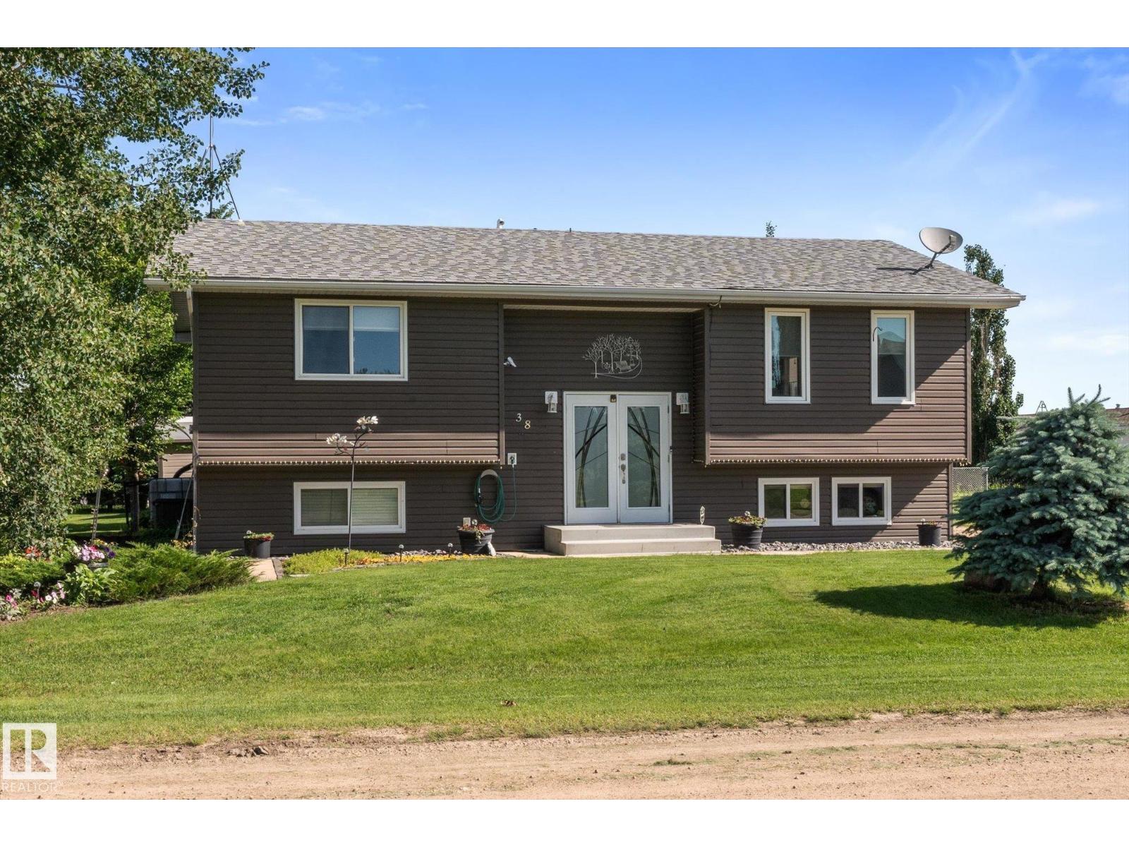 38 Woodbend CR — photo 9