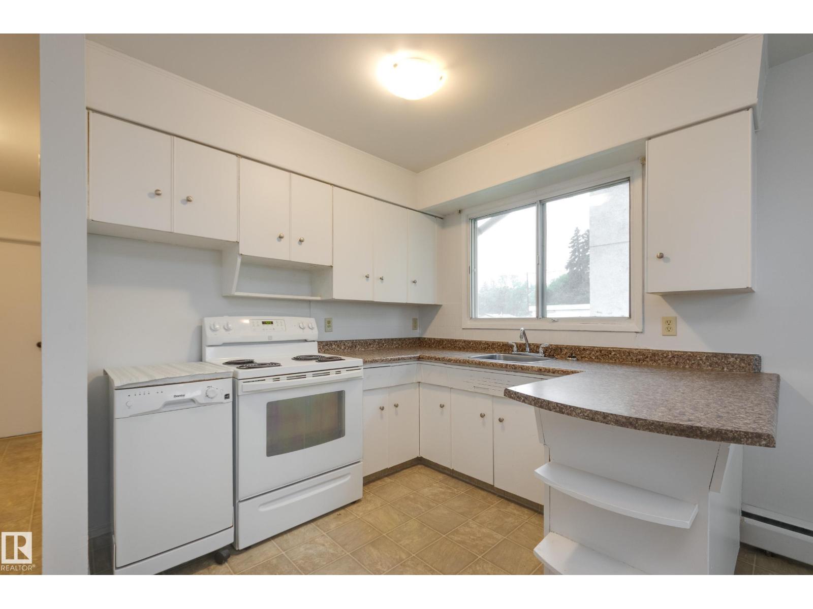 3811 116 AV NW - 16