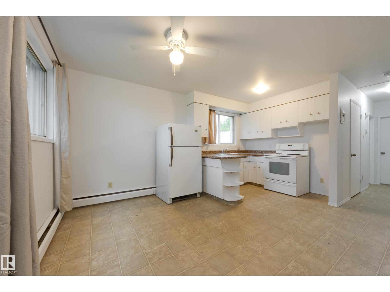 3811 116 AV NW - 38
