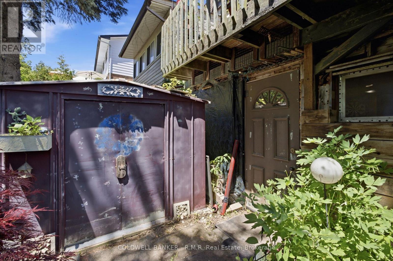 358 CAMELOT COURT - 12