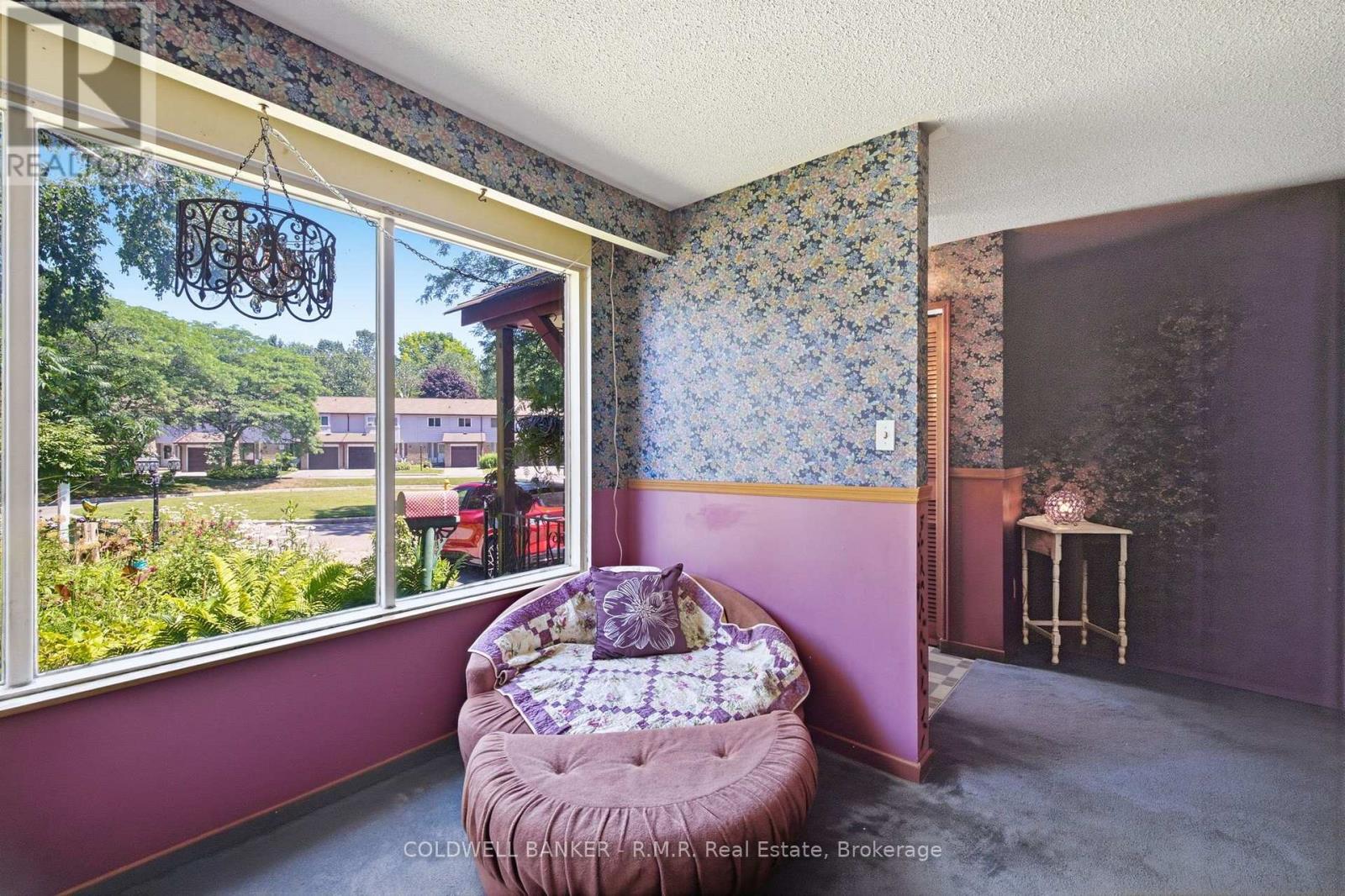 358 CAMELOT COURT - 23