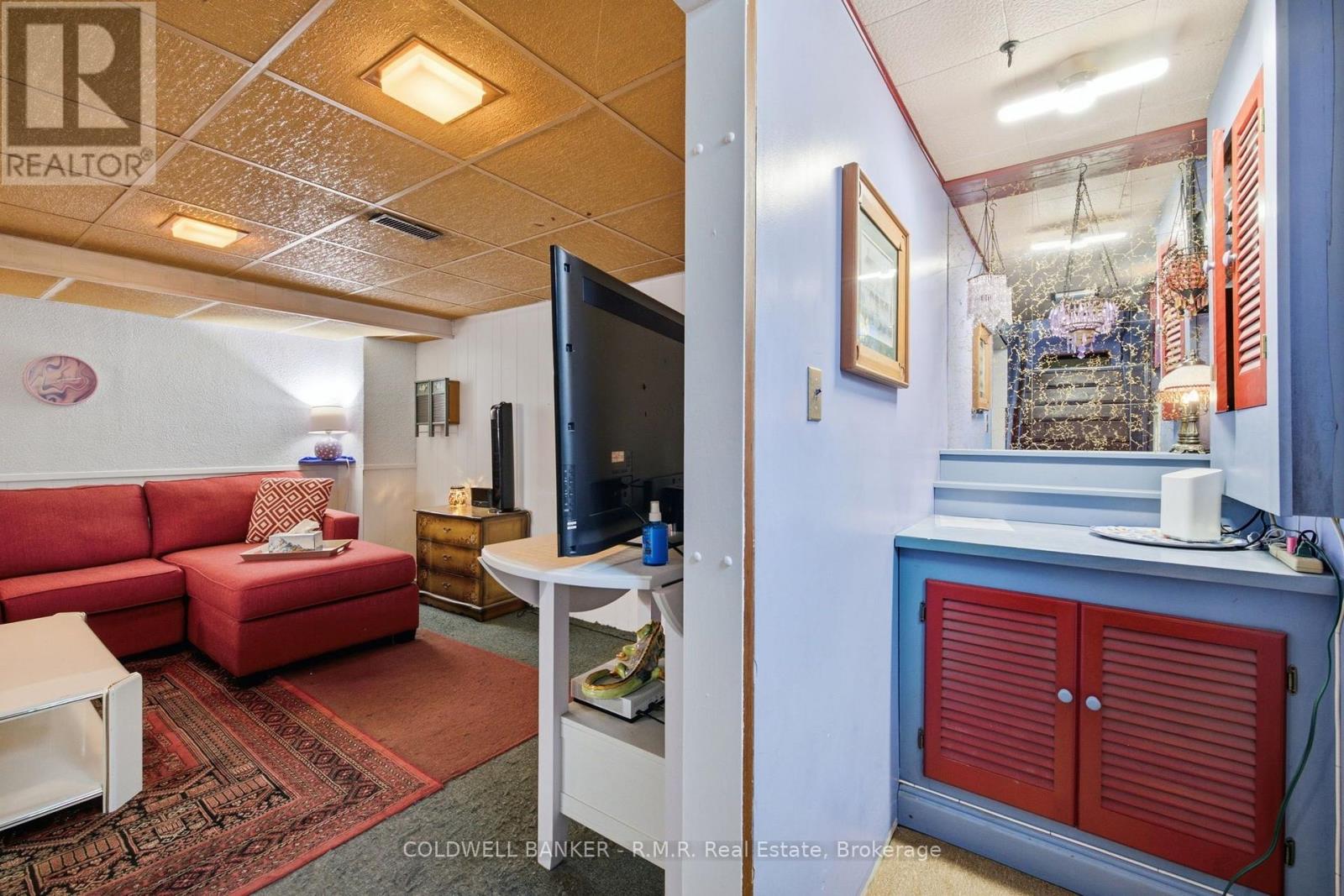 358 CAMELOT COURT - 39