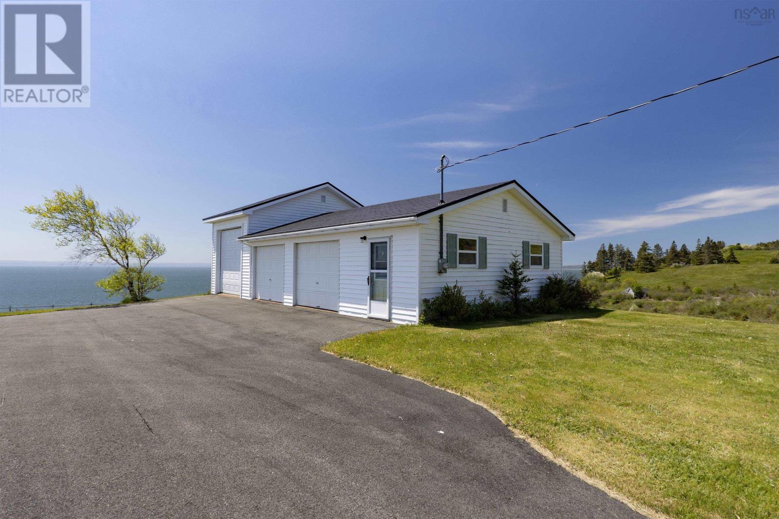 8002 Highway 209 - 6