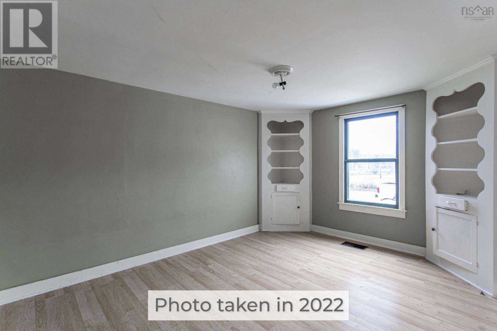 14525 Highway 1 - 16