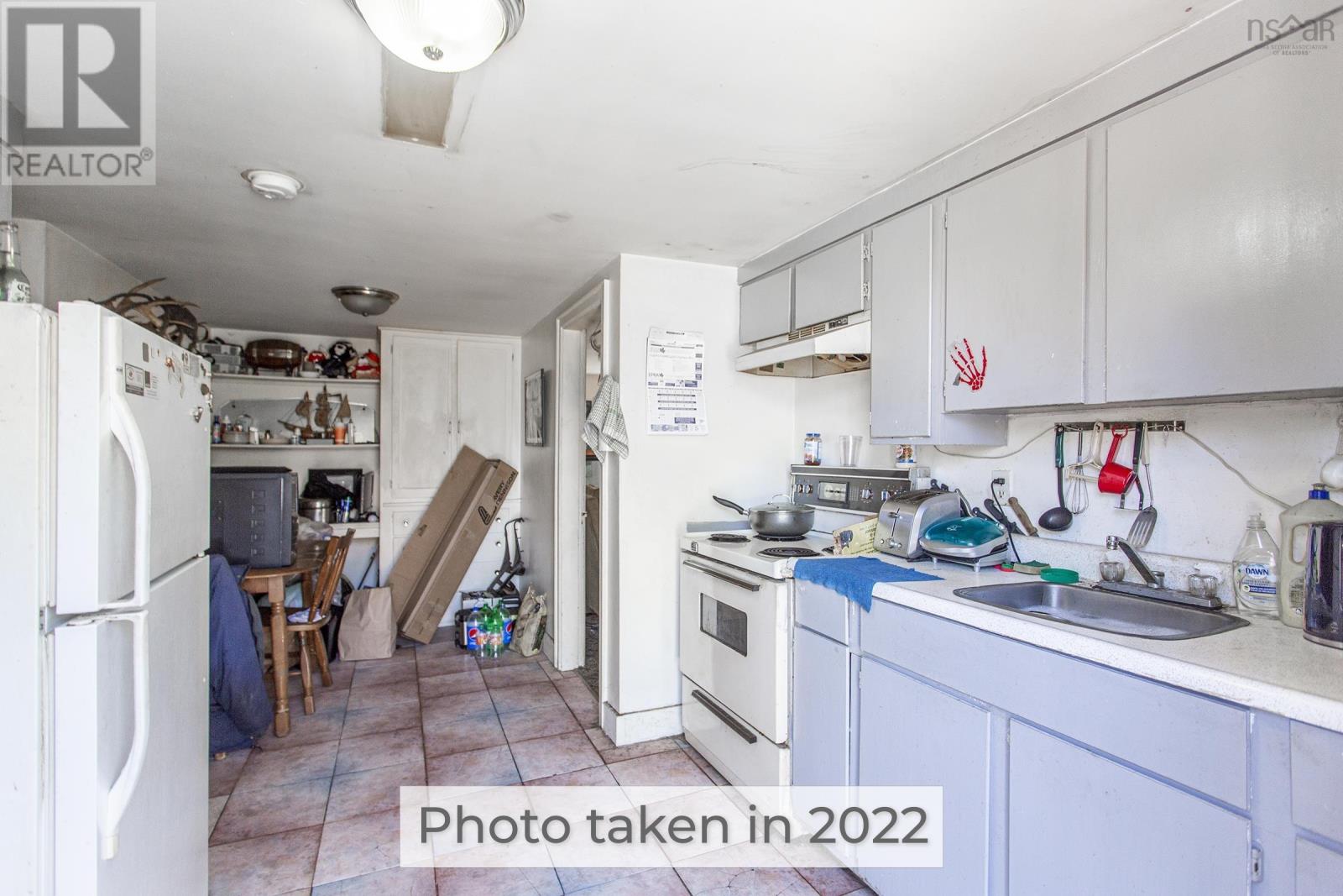 14525 Highway 1 - 19
