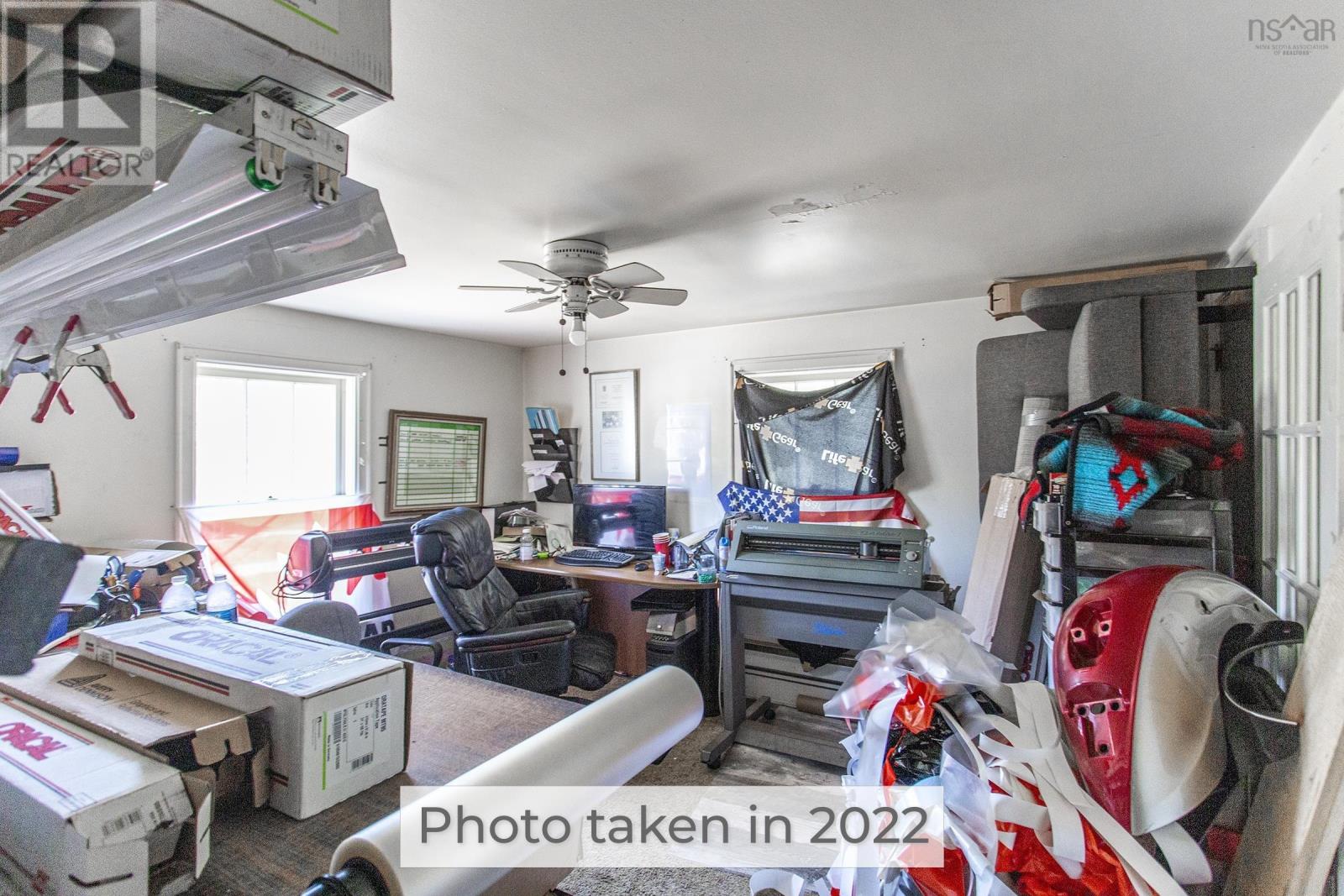 14525 Highway 1 - 22