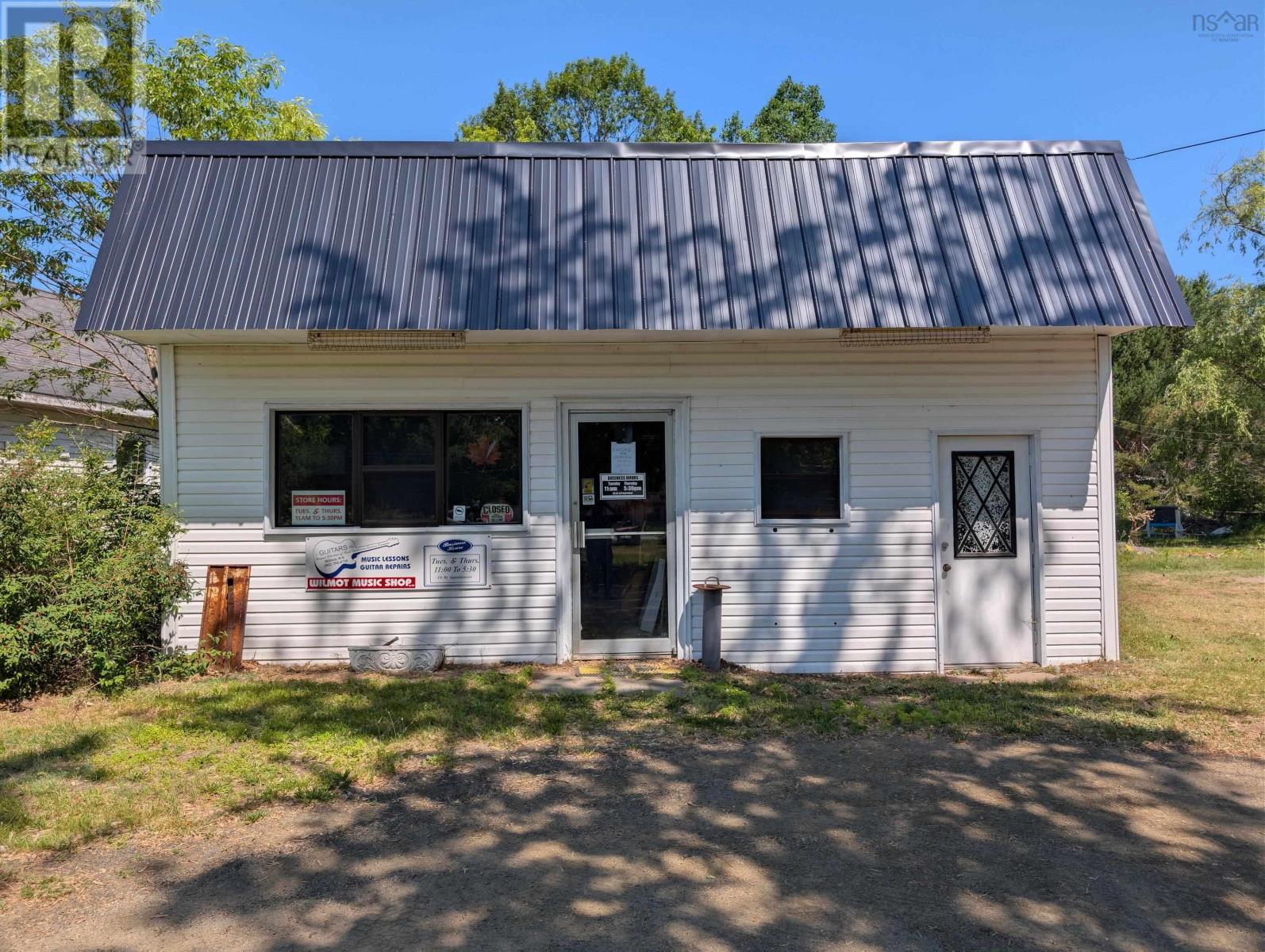 14525 Highway 1 - 5