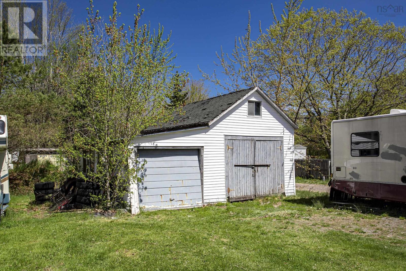 14525 Highway 1 - 8