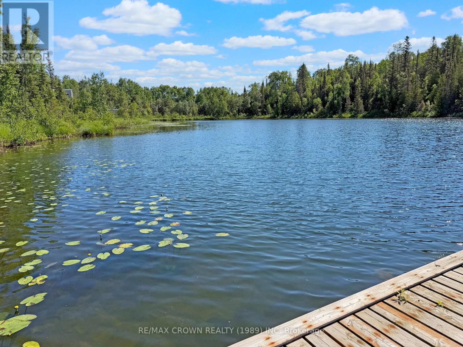 #MOONBEAM 22 CHAIN OF LAKES ROAD - 28