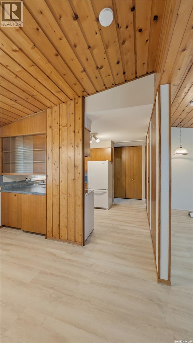 707 Markland STREET — photo 13