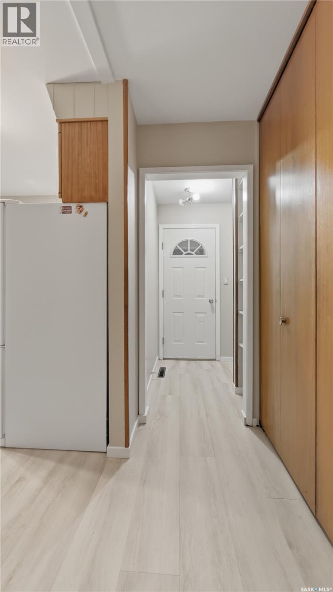 707 Markland STREET — photo 23