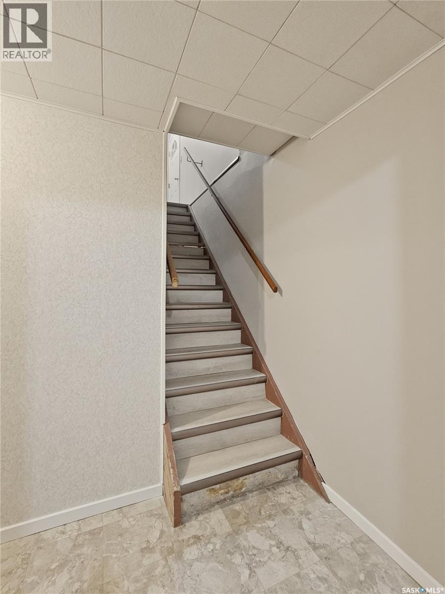 707 Markland STREET — photo 36
