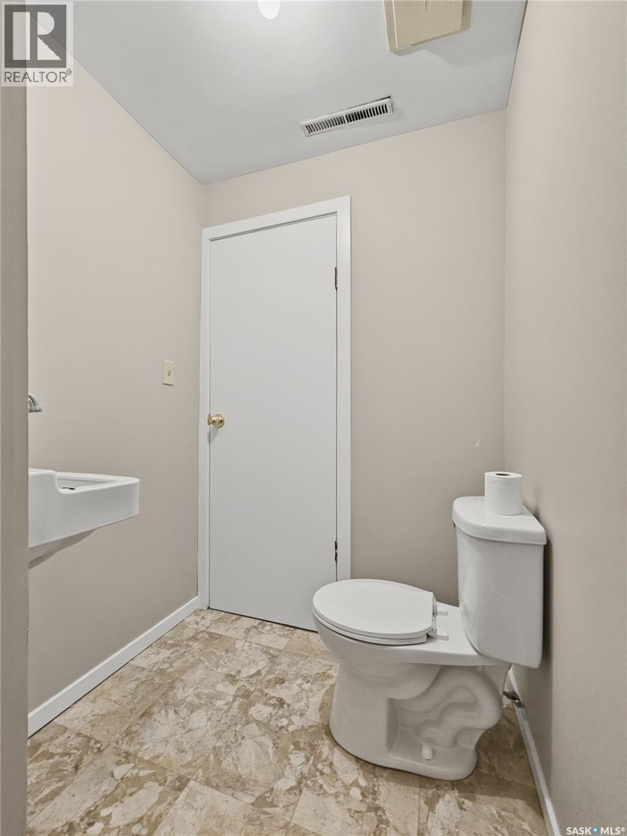 707 Markland STREET — photo 54