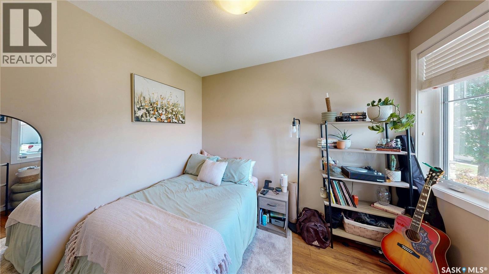 #4241 Green Apple DRIVE - 13