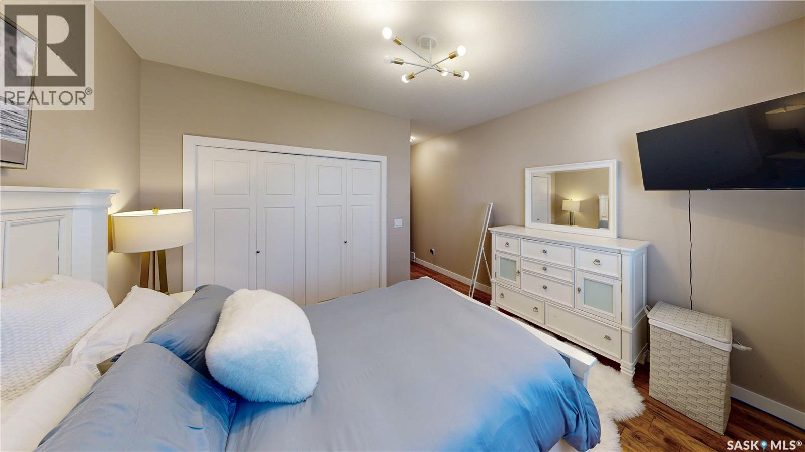 #4241 Green Apple DRIVE - 21