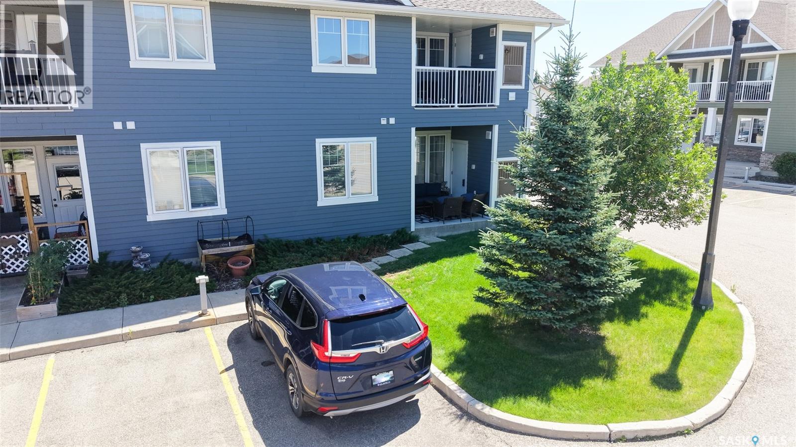 #4241 Green Apple DRIVE - 33