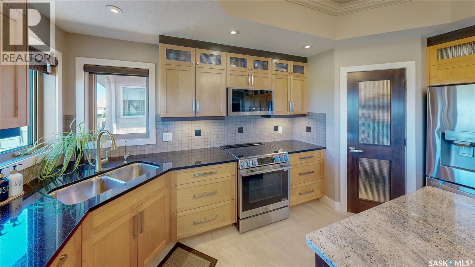 8095 FAIRWAYS WEST DRIVE — photo 16