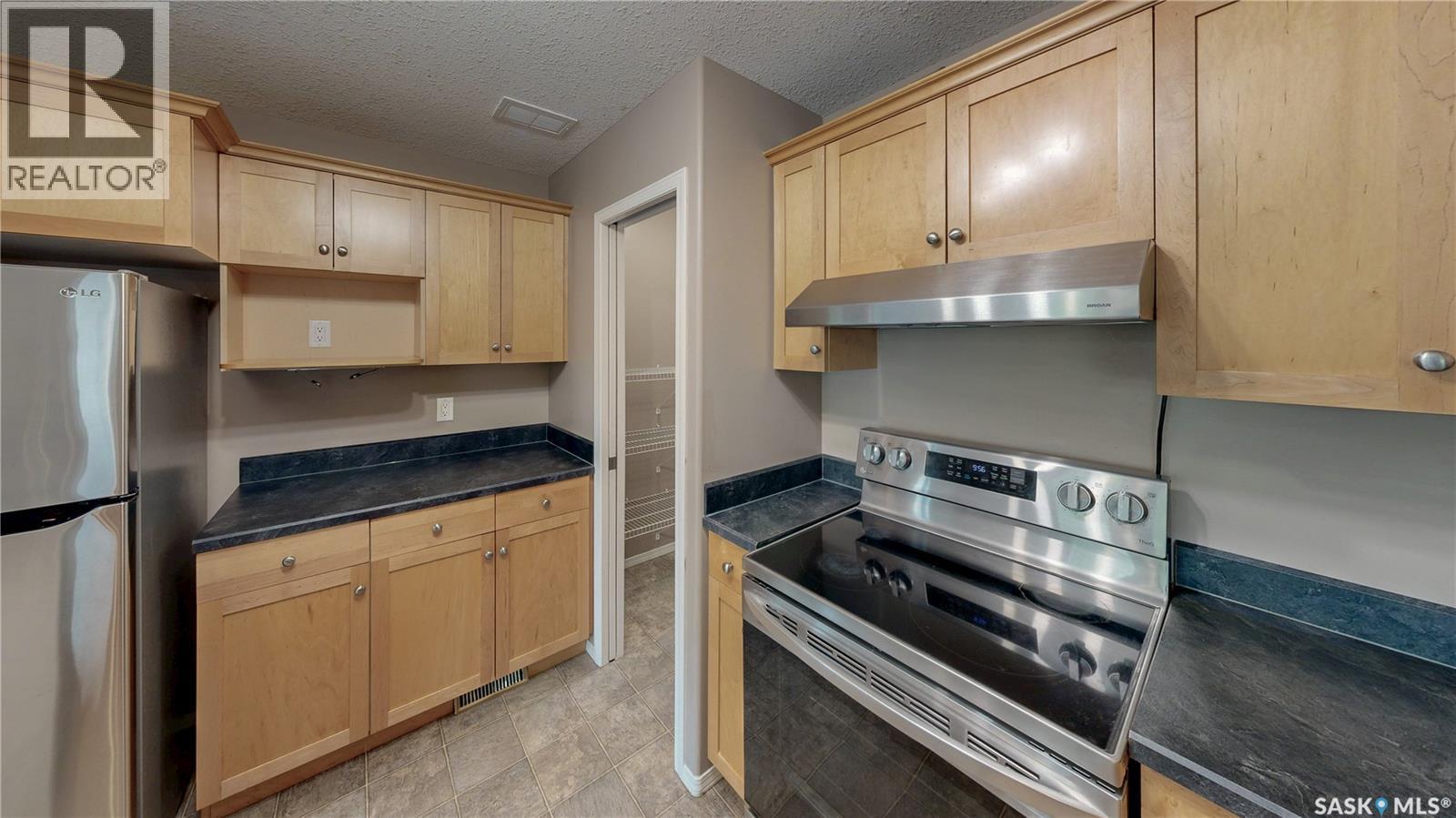 7058 Wascana Cove DRIVE - 12