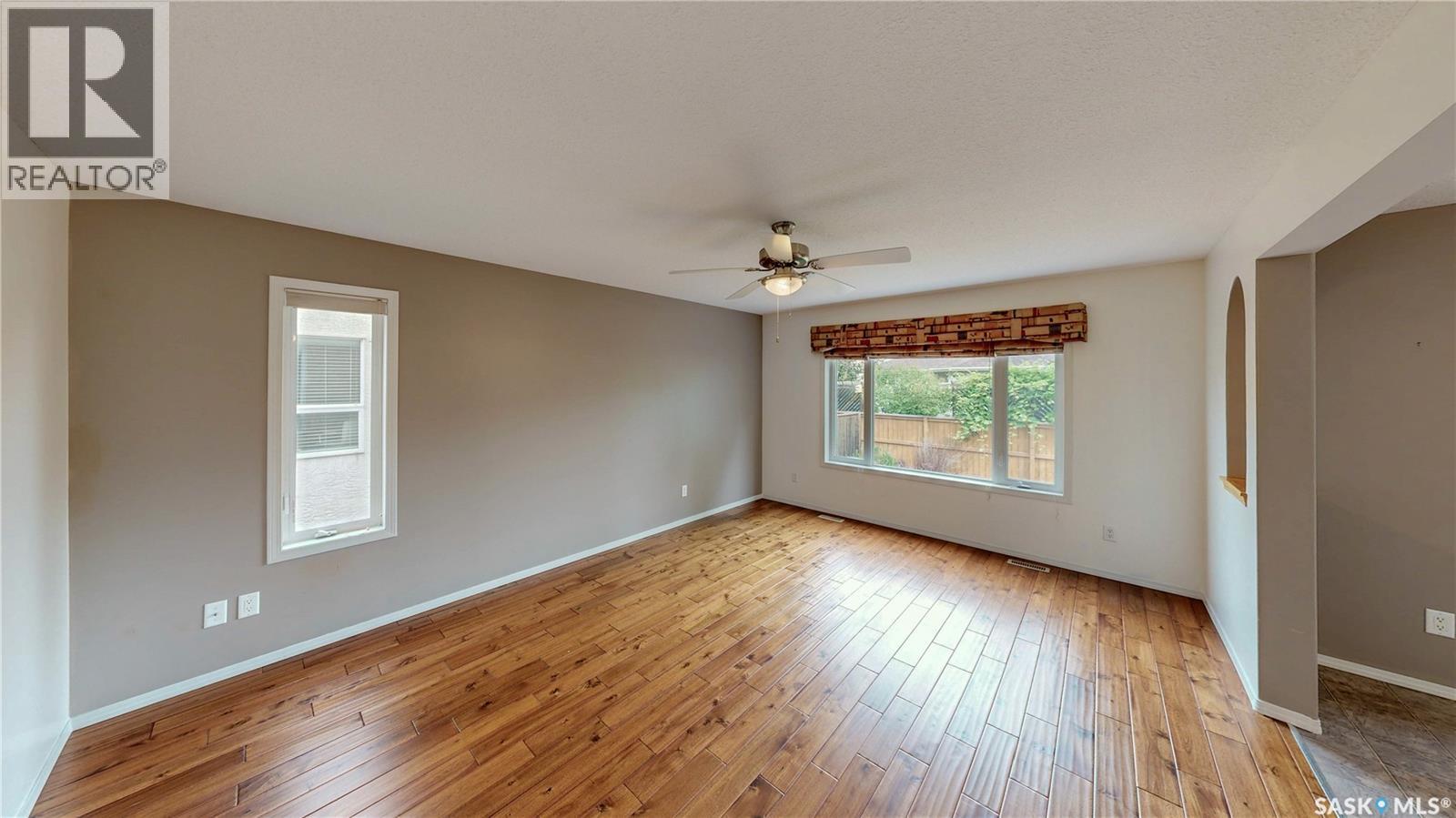 7058 Wascana Cove DRIVE - 2