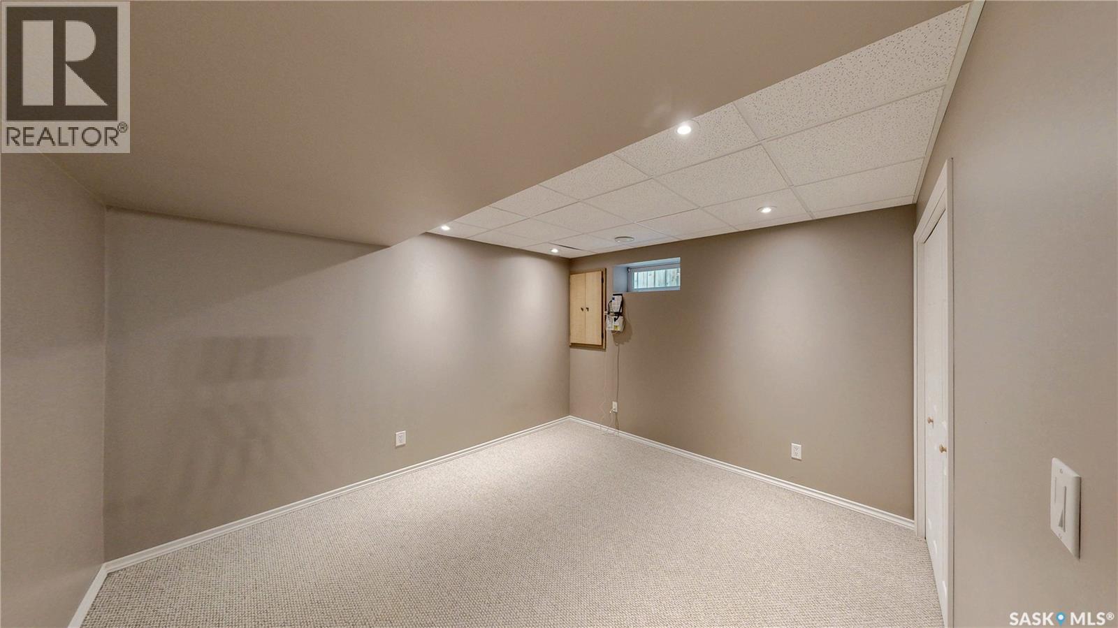 7058 Wascana Cove DRIVE - 28
