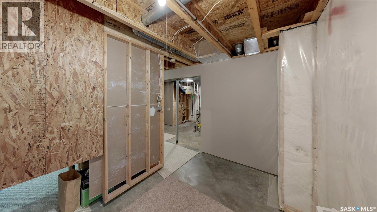 7058 Wascana Cove DRIVE - 34
