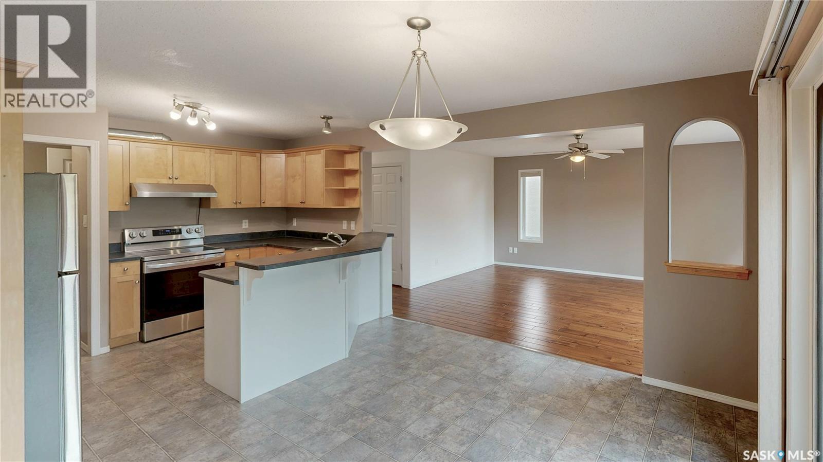 7058 Wascana Cove DRIVE - 7