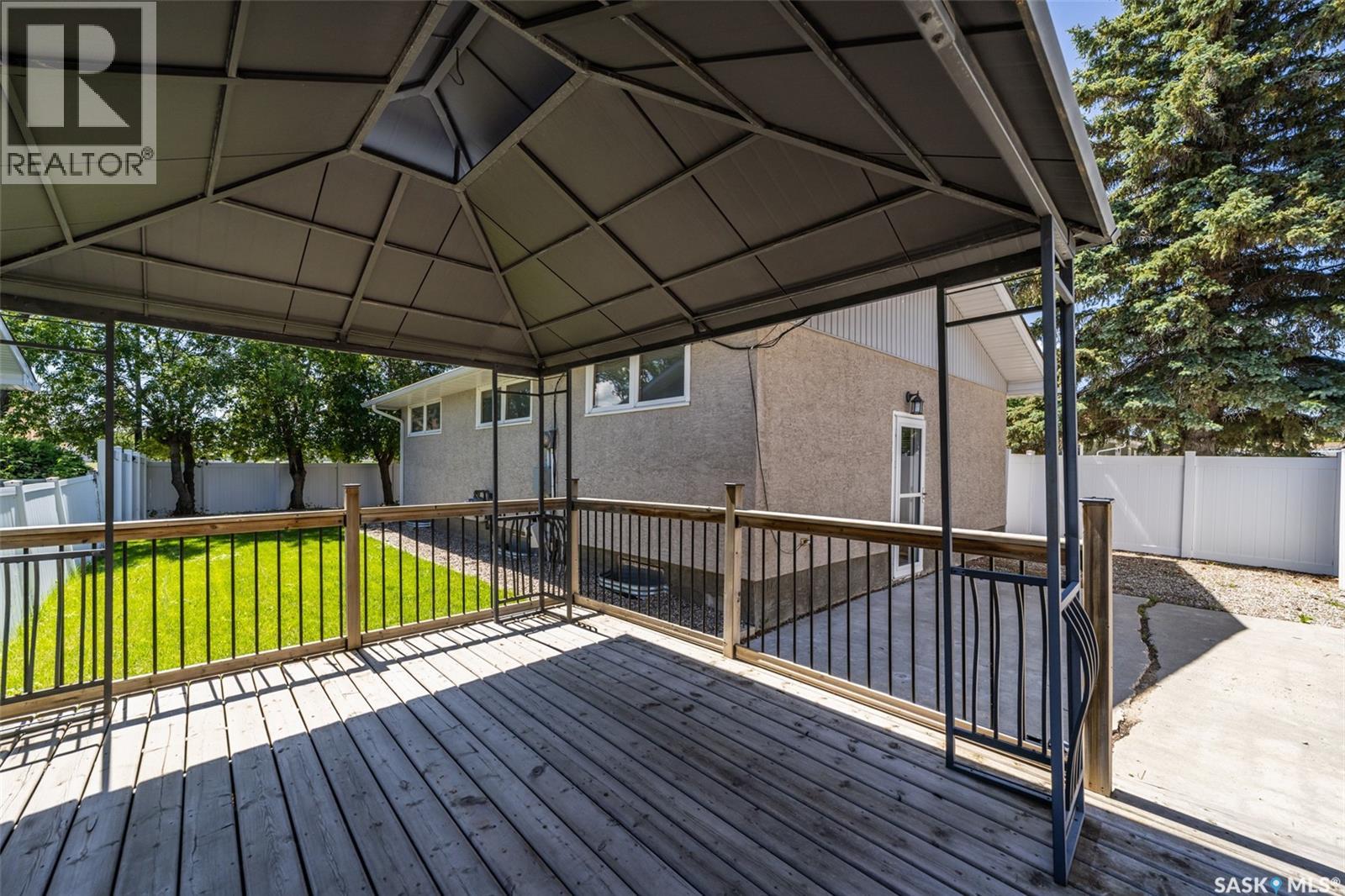 781 McManus STREET - 19