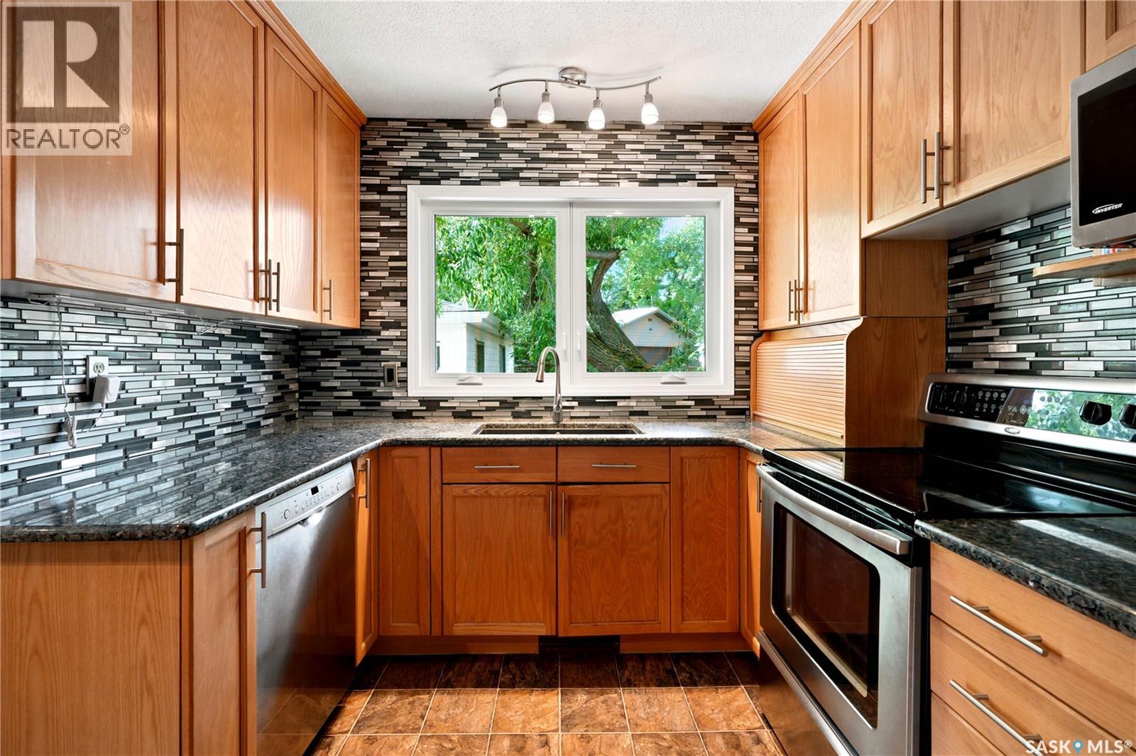 52 Tucker CRESCENT — photo 11