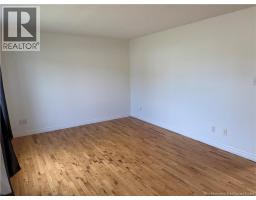 333 Twin Oaks, photo 3