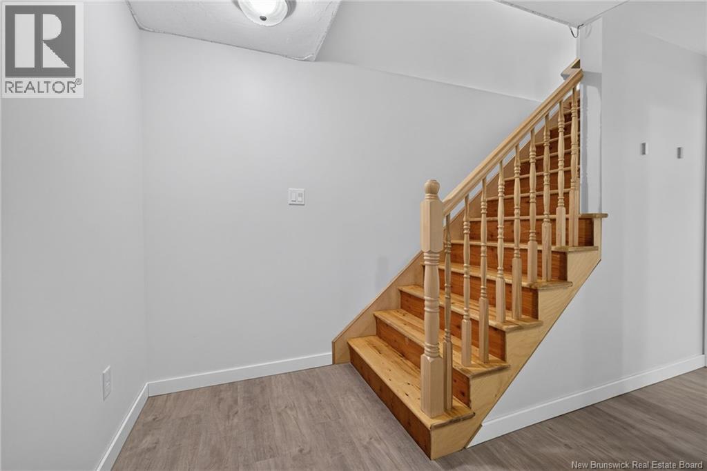 98 Murielle Crescent - Image 32